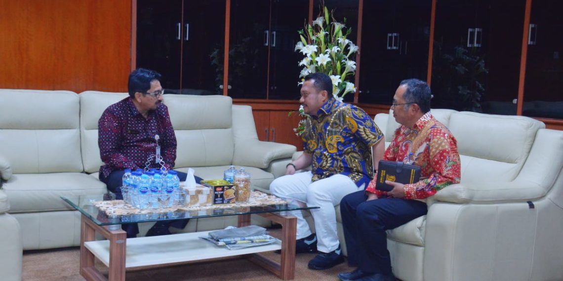 Bupati Kampar Jemput Bola Ke Dirjen Sarana Prasarana Kementerian Pertanian RI
