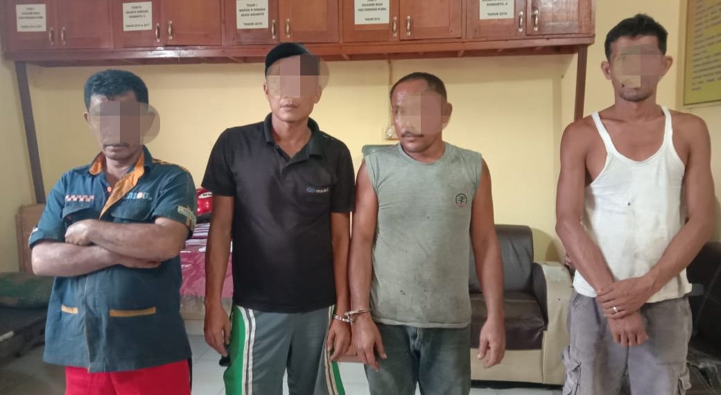 Sedang Asik Main Judi Ludo di Teras Bengkel, 4 Pelaku Diamankan Polsek Tapung Hulu Kampar