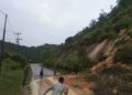 Longsor di Km 83 Jalan Lintas Riau – Sumbar Desa Merangin, Arus Lalin Sementara Sistem Buka Tutup