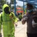 Polres Kampar dan Seluruh Polsek Jajaran Desinfeksi Area Publik dan Himbau Warga Kurangi Keluar Rumah