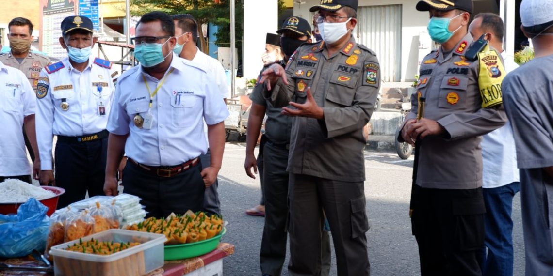 Forkopimda Kabupaten Kampar Tinjau Aktivitas Pasar Ramadhan di Kawasan Pasar Atas Bangkinang