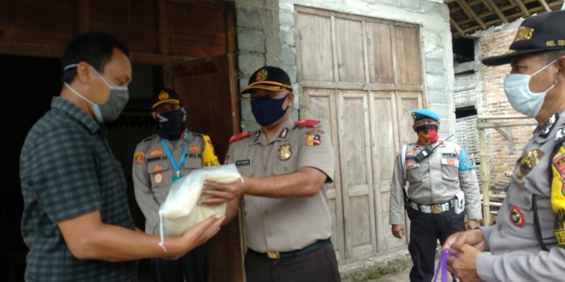 Serdik Sespimen 60 dari Akpol 2002 Kembali Gelar Bakti Sosial Bagikan 100 Paket Sembako