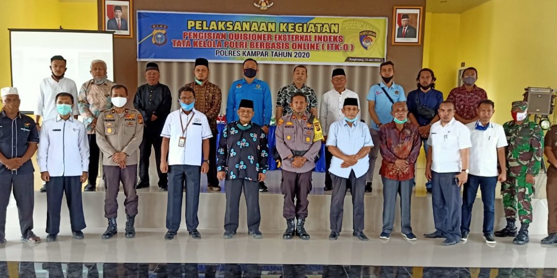 Sekitar 25 Responden Ikuti Pengisian Quistioner Eksternal ITK-Online di Polres Kampar