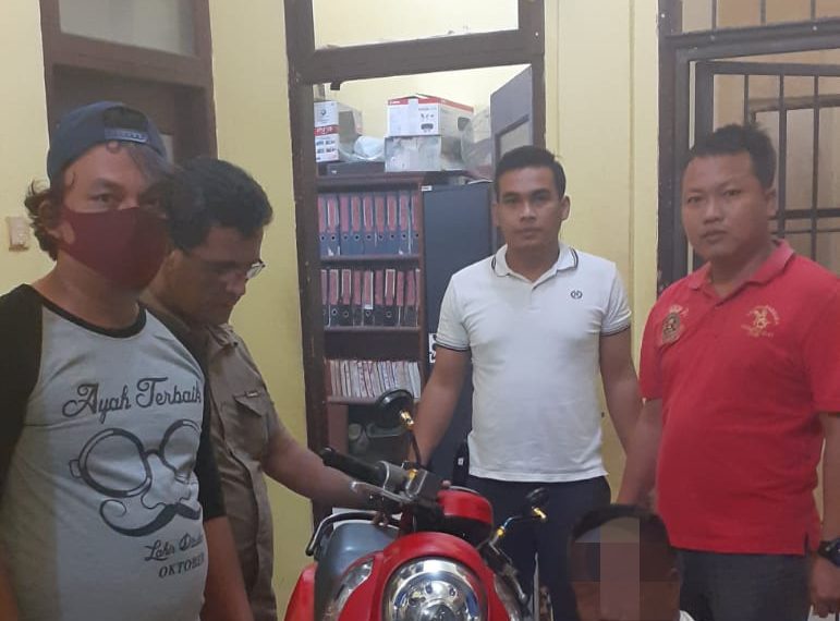 Polsek Tambang Tangkap Pelaku Curanmor TKP Pekanbaru, Pelaku Diserahkan ke Polsek Bukit Raya