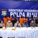 4 Orang Sindikat Penyulingan Minyak Illegal yang Beroperasi di Dumai Diringkus Polda Riau