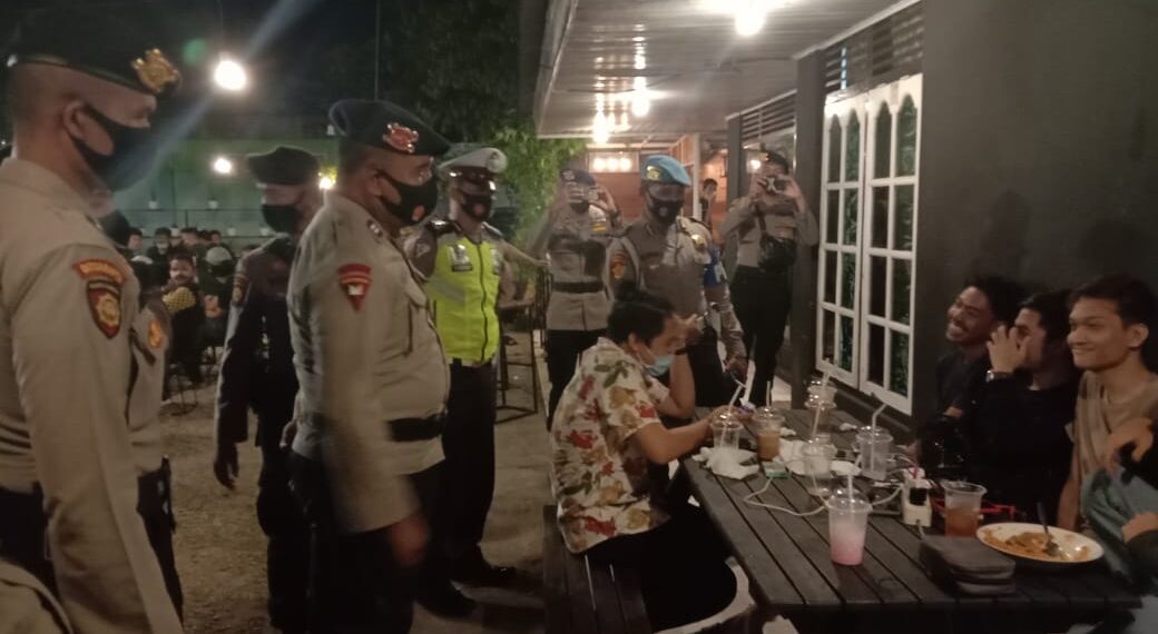 Tekan Penyebaran Covid-19, Polres Kampar dan Polsek Jajaran Terus Gencarkan Himbauan Protokol Kesehatan