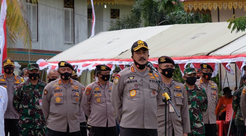 Kabaharkam Polri Pimpin Apel Kesiapsiagaan Satgas dan Relawan Tangani Karhutla dan Covid-19 di Riau