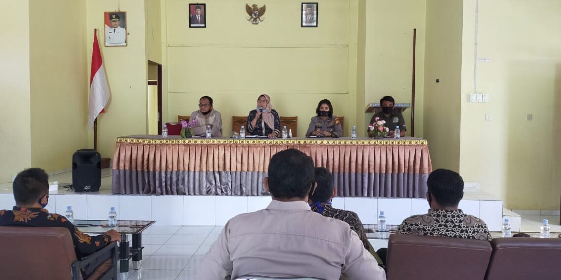 Camat Salo Beserta Upika Gelar Sosialisasi Perbup No 44 Tahun 2020