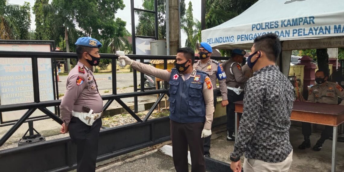 Propam Polres Kampar Lakukan Optimalisasi Pendisiplinan Protokol Kesehatan di Lingkungan Mapolres