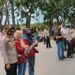 Mahasiswa dan Polisi di Kampar Bagikan 1000 Masker kepada Masyarakat Saat Demo Tolak UU Cipta Kerja