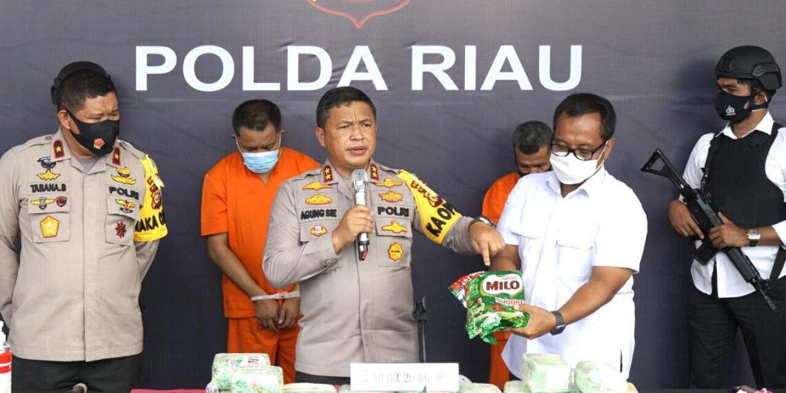 Tim Harimau Kampar Sikat Bandar Narkoba, 2 Pelaku dan 20 Kg Shabu Diamankan, 2 Pelaku Lain Meninggal