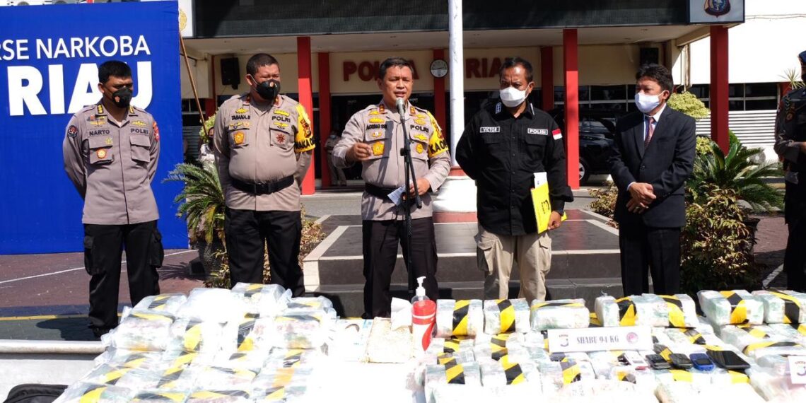 Polda Riau Ciduk 11 TSK di 4 TKP dengan BB 94 KG Shabu dan 22 Ribu Ekastasi Dalam Waktu 9 Hari