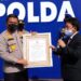 Kapolda Riau Terima “Trust Award” dari Lemkapi Sebagai Polda Terbaik Tangani Sindikat Narkoba