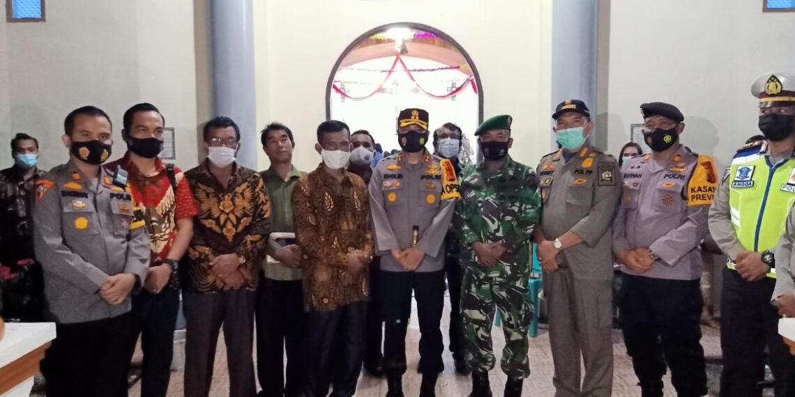 Kapolres Kampar Pimpin Patroli Gabungan Skala Besar Pada Malam Natal