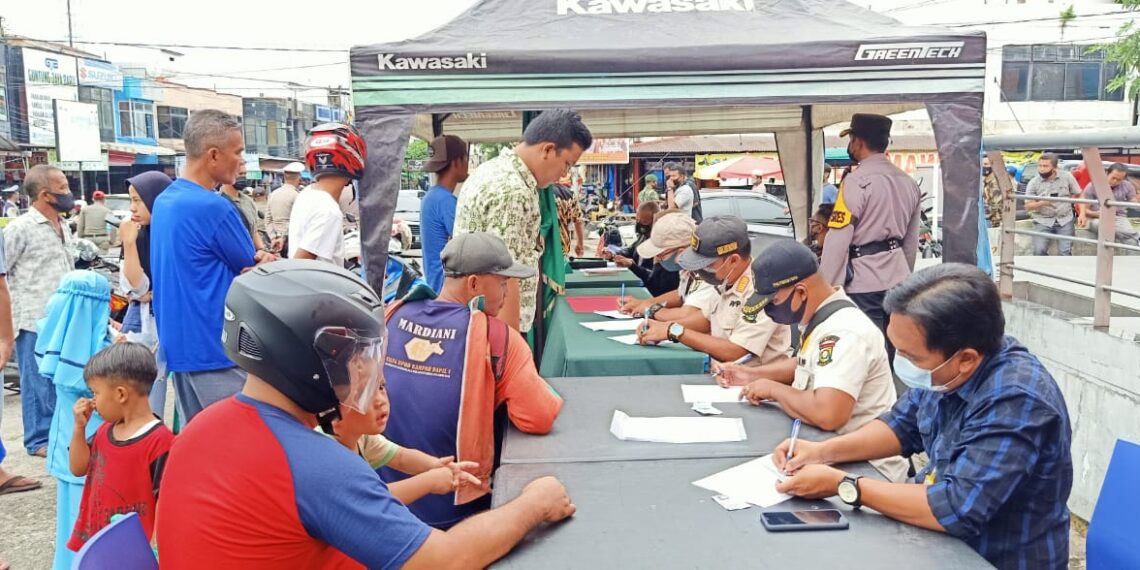 20 Pelanggar Protkes Diberi Sanksi Sosial dan 8 Didenda oleh Tim Justisi Kabupaten Kampar