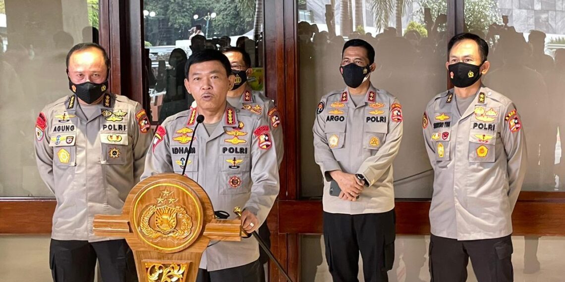 Saat Fit and Proper Test, Kapolri Pastikan Komjen Sigit Dikawal Senior – Junior