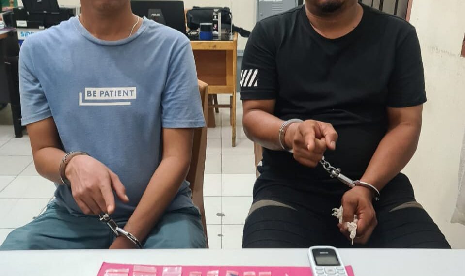 2 Pelaku Narkoba Diringkus Resnarkoba Polres Kampar dengan BB 12 Paket Shabu Siap Edar