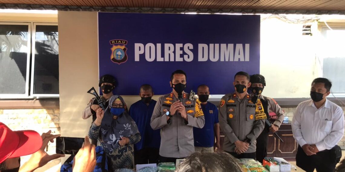 2 Kurir Narkoba Ditangkap Polres Dumai dengan 23 KG Shabu dan 19.937 Butir Pil Ekstasi