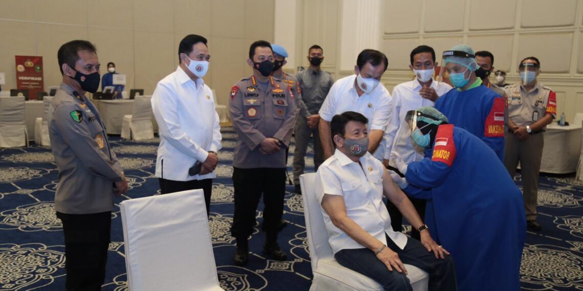 2.282 Purnawirawan Polri Ikuti Vaksinasi Covid-19 yang Digelar Mabes Polri