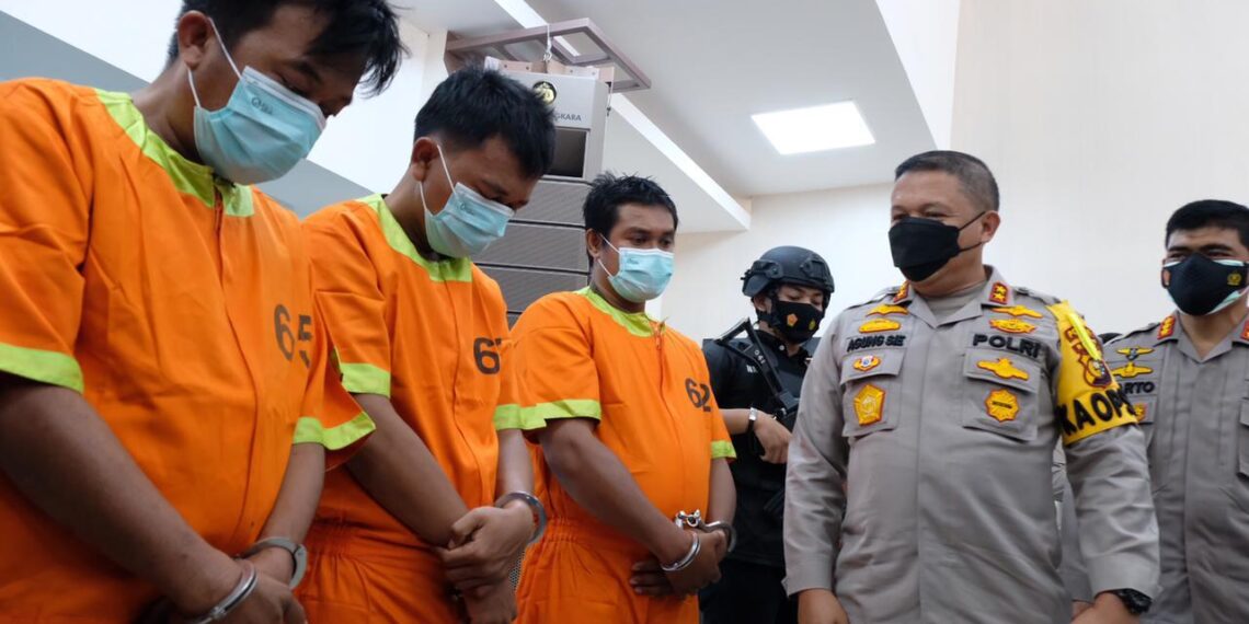Polda Riau Serius Ungkap Aksi Teror, Seorang Satpam dan Dua Rekannya Dibekuk