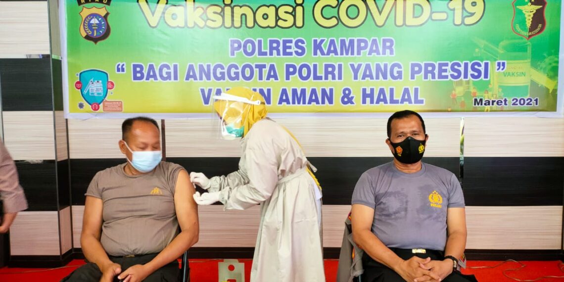 Hari ini Personel Polres Kampar Kembali Divaksinasi Covid-19 Untuk Tahap II Gelombang I