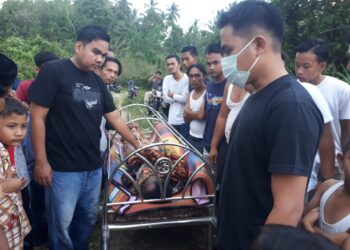 Ditemukan Sesosok Mayat di Kolam Bekas Galian C, Polsek Kampar Lakukan Penyelidikan