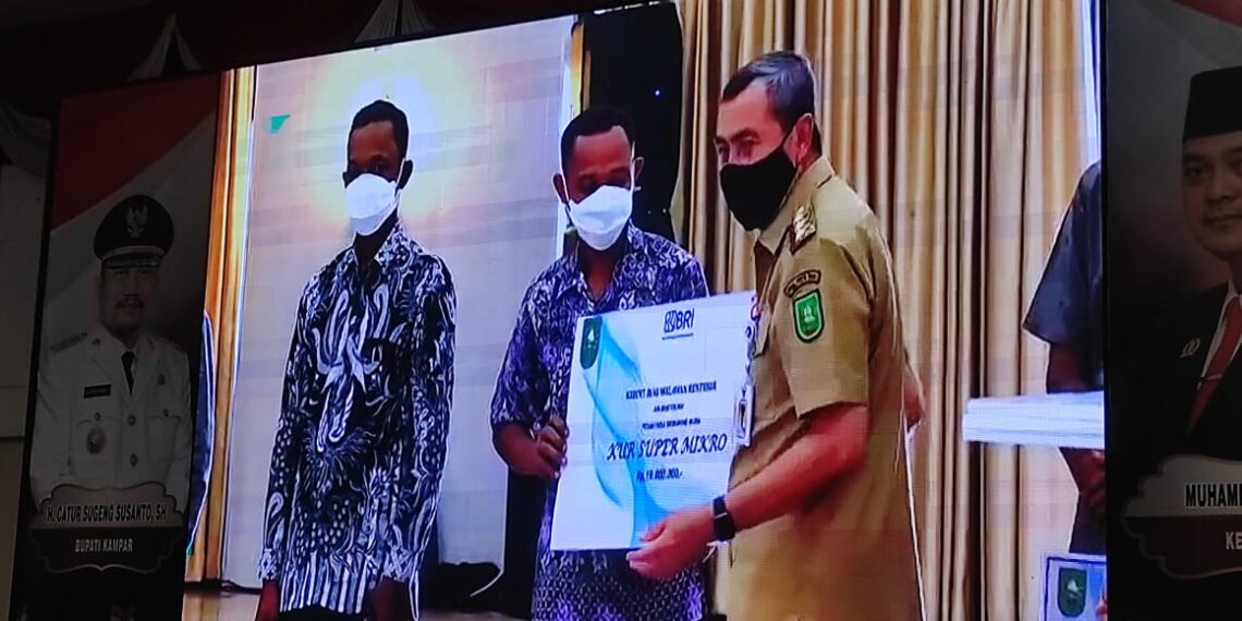 Bupati Kampar Harapkan Pelaku UMKM Hindari pembiayaan Rentenir, Agar Naik Kelas