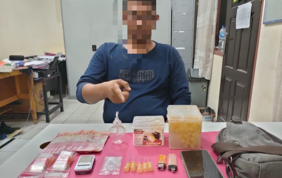 Resnarkoba Polres Kampar Tangkap Pengedar Shabu Diareal Perkebunan Sawit Desa Merangin