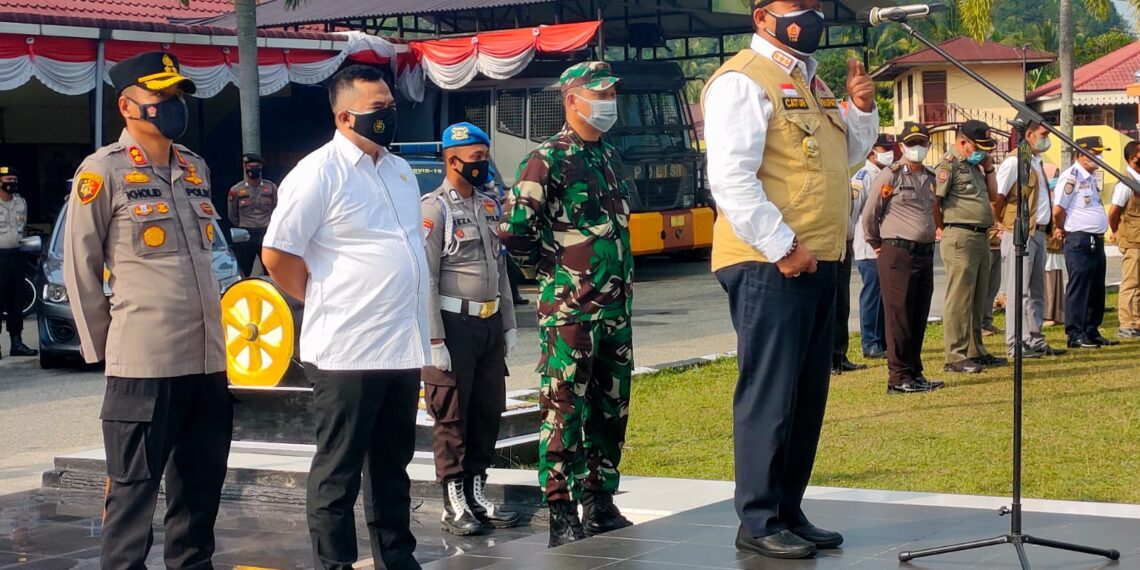 Gelar Kegiatan “Serbuan Masker”, Satgas Penanganan Covid-19 Kab. Kampar Bagikan Ribuan Masker