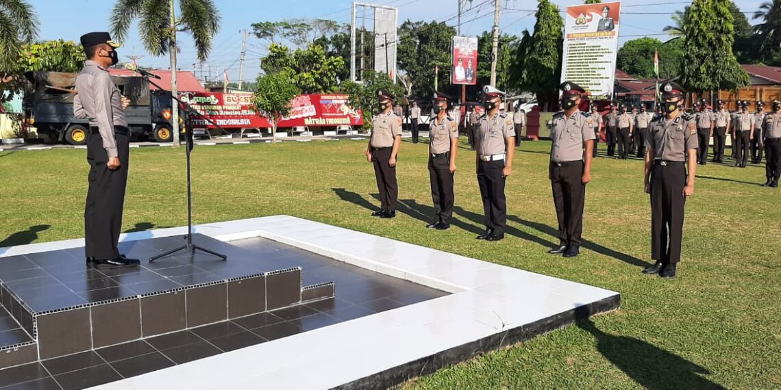 44 Personel Polres Kampar Ikuti Upacara Kenaikan Pangkat Periode 1 Juli 2021