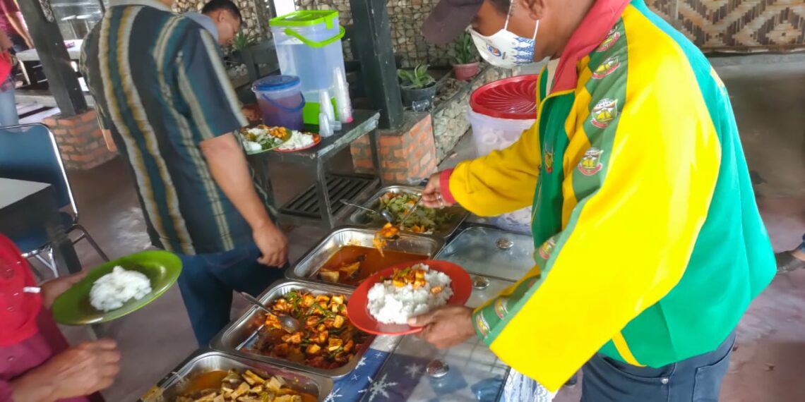 Jumat Barokah Satreskrim Polres Kampar, Makan Siang Diantar ke Panti Asuhan Hindari Kerumunan