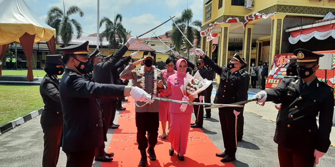 Rangkaian Acara Pisah Sambut Kapolres Kampar Berlangsung Khidmat dan Haru