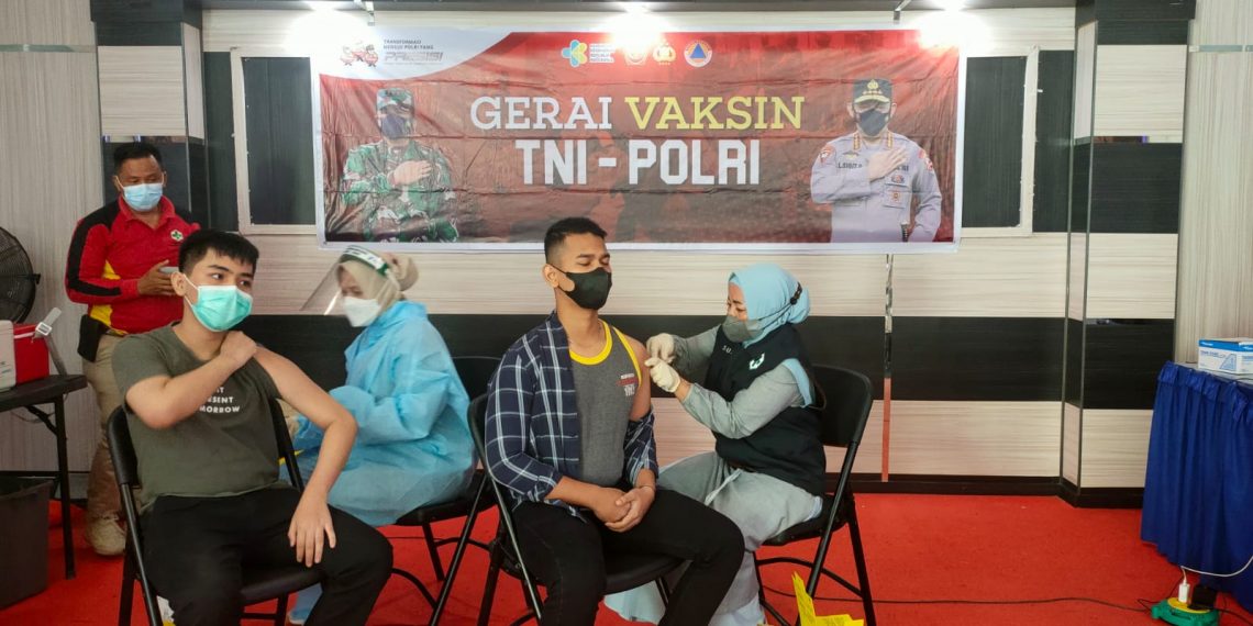Gerai Vaksin Polres Kampar Kembali Gelar Vaksinasi Untuk Keluarga Polri dan Masyarakat