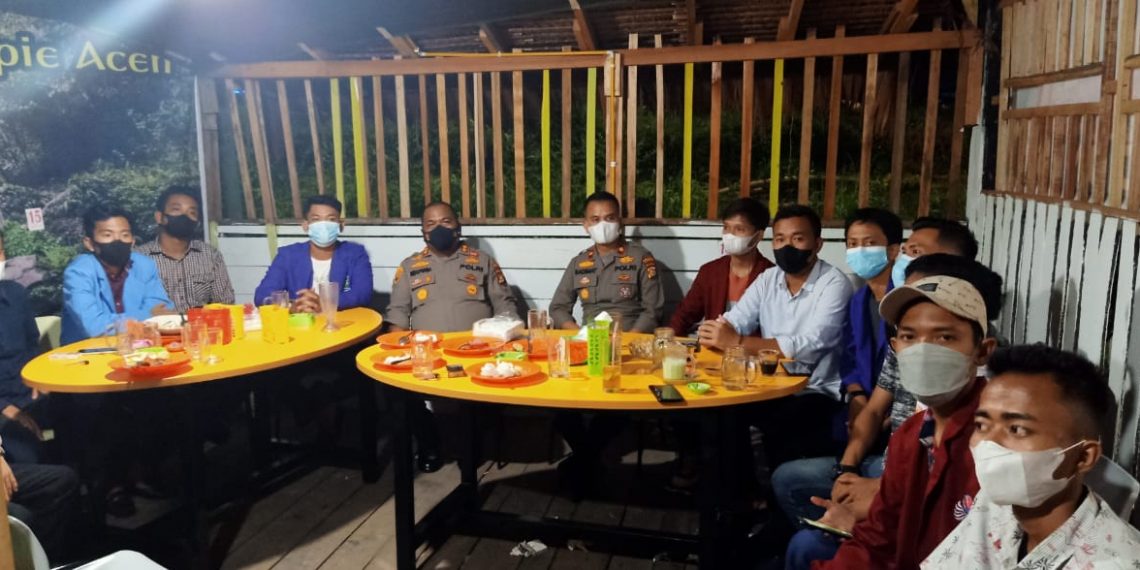 Kapolres Kampar Silaturahmi dengan BEM Universitas Pahlawan dan STIE Bangkinang