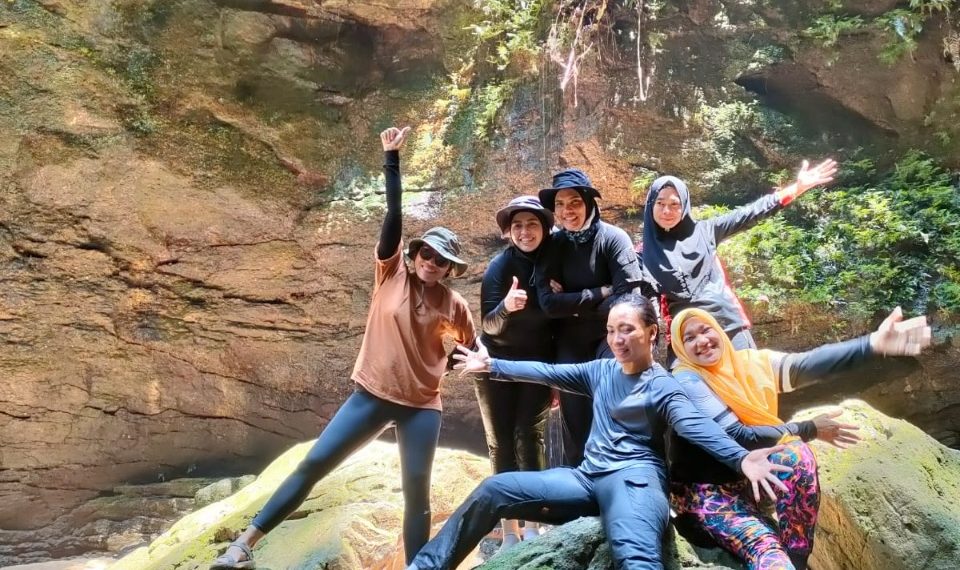 “Tim Jalan-jalan Horee” Susuri Danau PLTA Koto Panjang Kunjungi Destinasi Wisata “Gulamo”