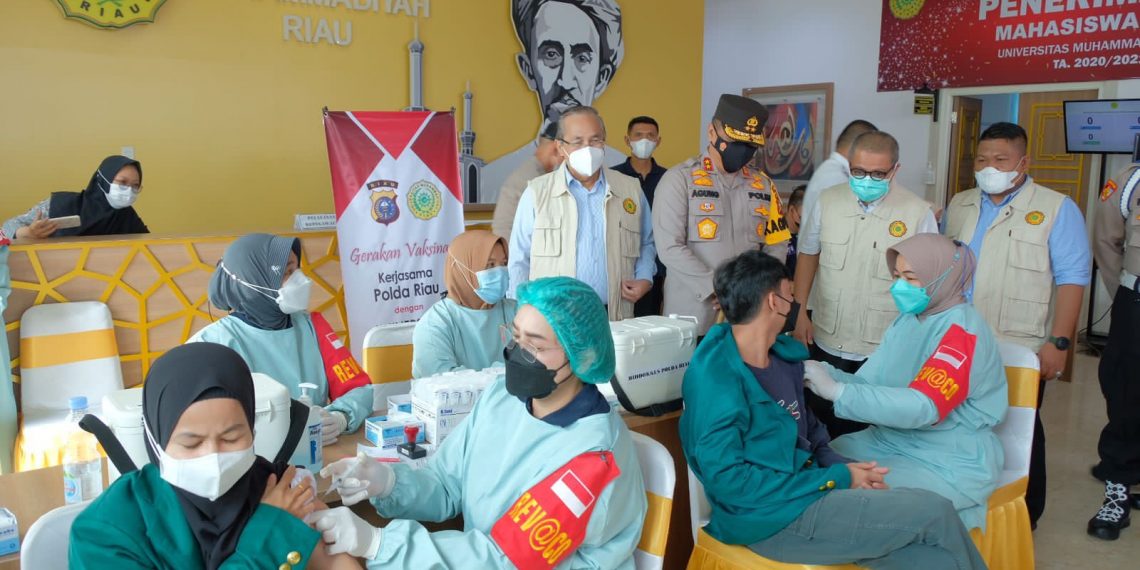 Polda Riau Gandeng UMRI Gelar Vaksinasi, Pacu Percepatan Herd Immunity di Lingkungan Kampus