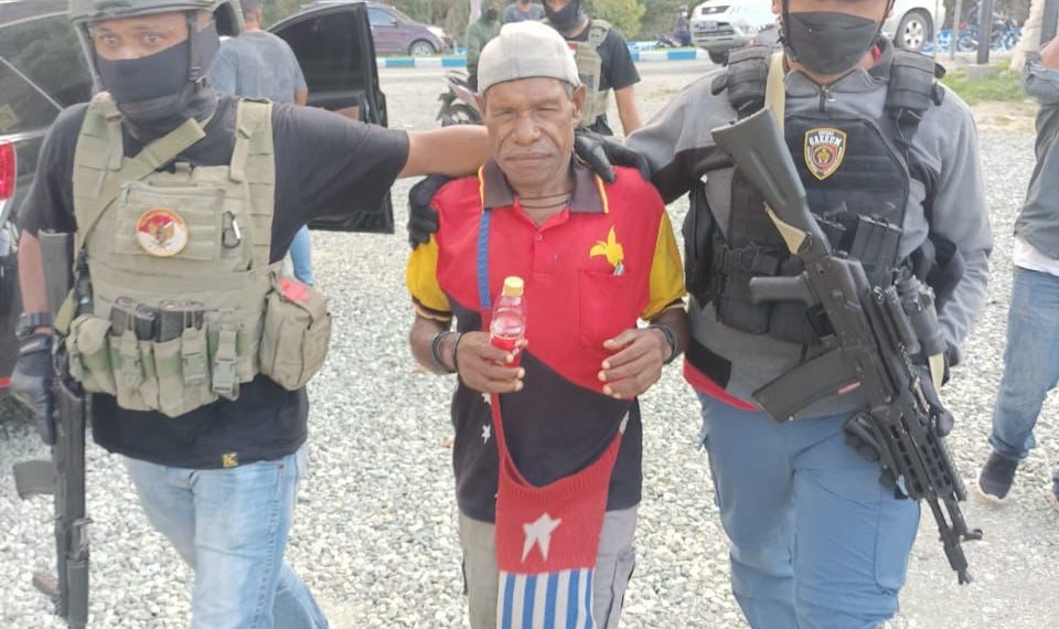 Satgas Nemangkawi Tangkap Anggota KKB Papua Gigen Telenggeng, Sita 3 Pucuk Senjata Api