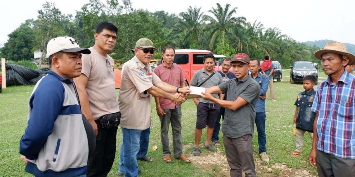 TLCI #2 Riau Droping Bansos dan Gerakkan Perekonomian Warga di Desa Binaan yang Diterpa Banjir