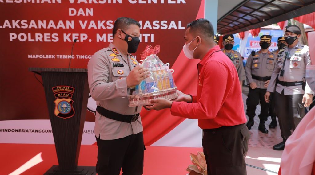 Percepat Vaksinasi, Target 1000 Orang Perhari, Kapolda Riau Resmikan Vaksin Center Polres Meranti