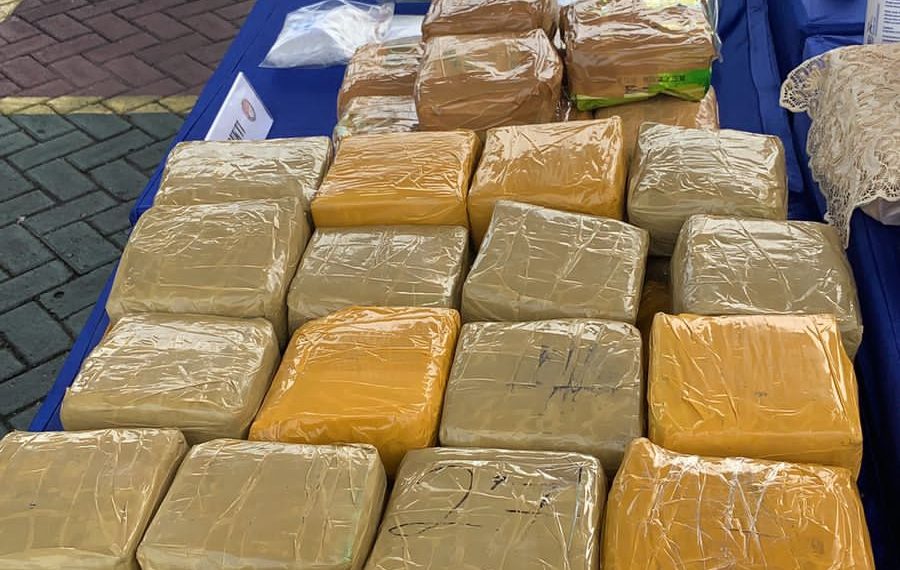 Musnahkan 189 Kg Shabu dan 889 Ectacy, Kapolda Perintahkan Kejar dan Tangkap DPO Debus
