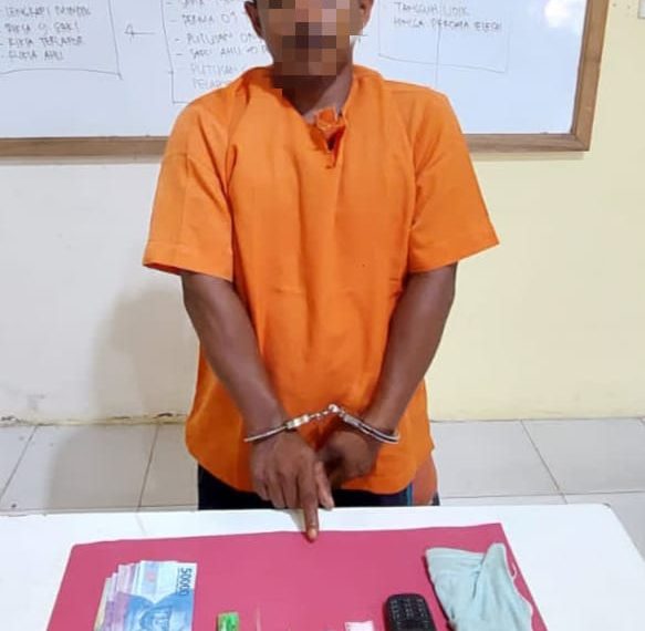 Unit Reskrim Polsek Tapung Hilir Tangkap Pelaku Narkoba di Desa Tebing Lestari