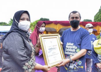 Bupati Kampar Dampingi Gubernur Riau Hadiri Puncak Peringatan HKN Ke-57