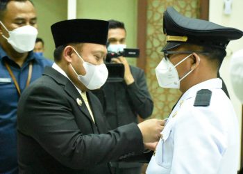 Sebanyak lima Pejabat Eselon II Di lingkungan Pemda Kampar Kembali Mutasi