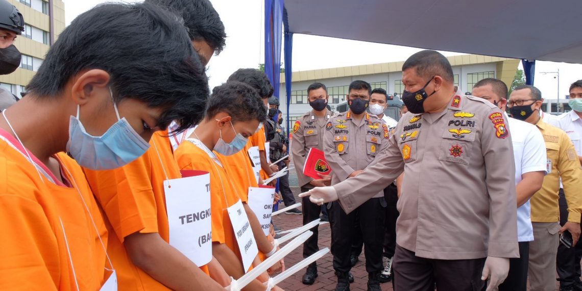 9 Orang Komplotan Jambret Sudah Beraksi 97 Kali Digulung Polda Riau