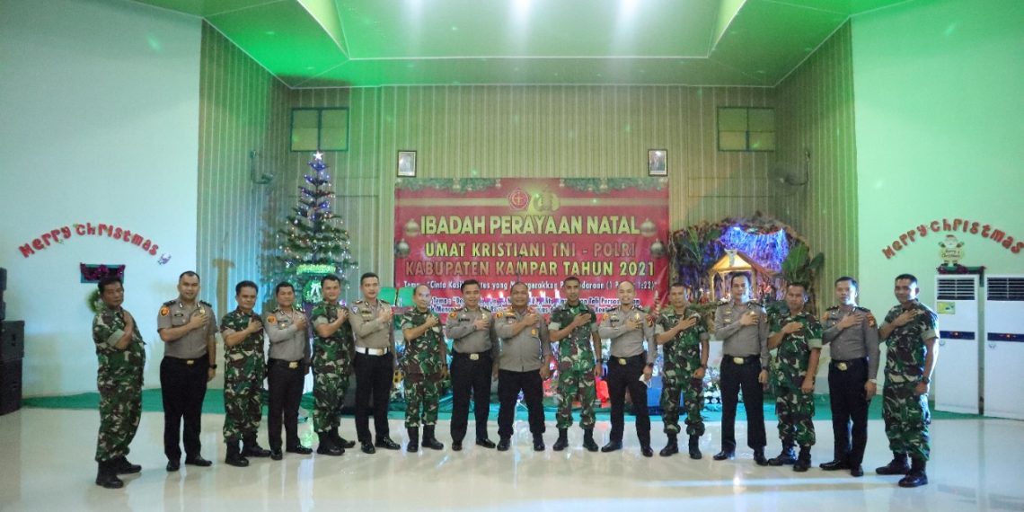 Prajurit TNI-Polri di Kabupaten Kampar Rayakan Natal Bersama di Aula Makodim 0313/KPR