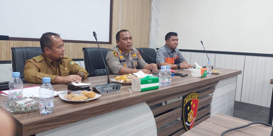 Kapolres Kampar Ajak Para Kades Bersinergi Dukung Program Percepatan Vaksinasi Covid-19