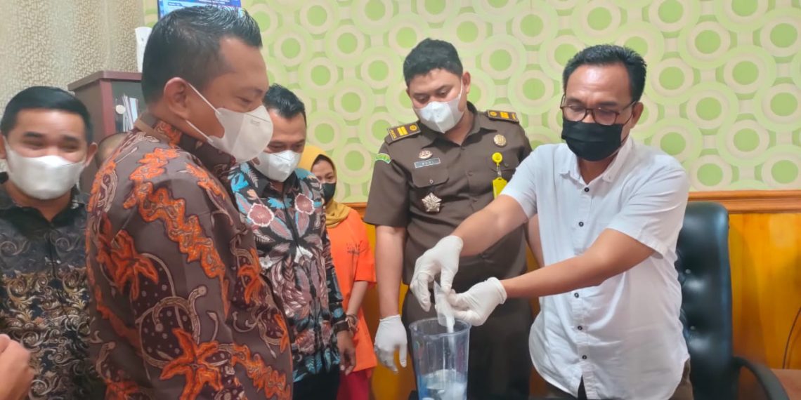 Polres Kampar Musnahkan Barang Bukti 64,29 Gram Shabu Tangkapan dari 3 Tersangka