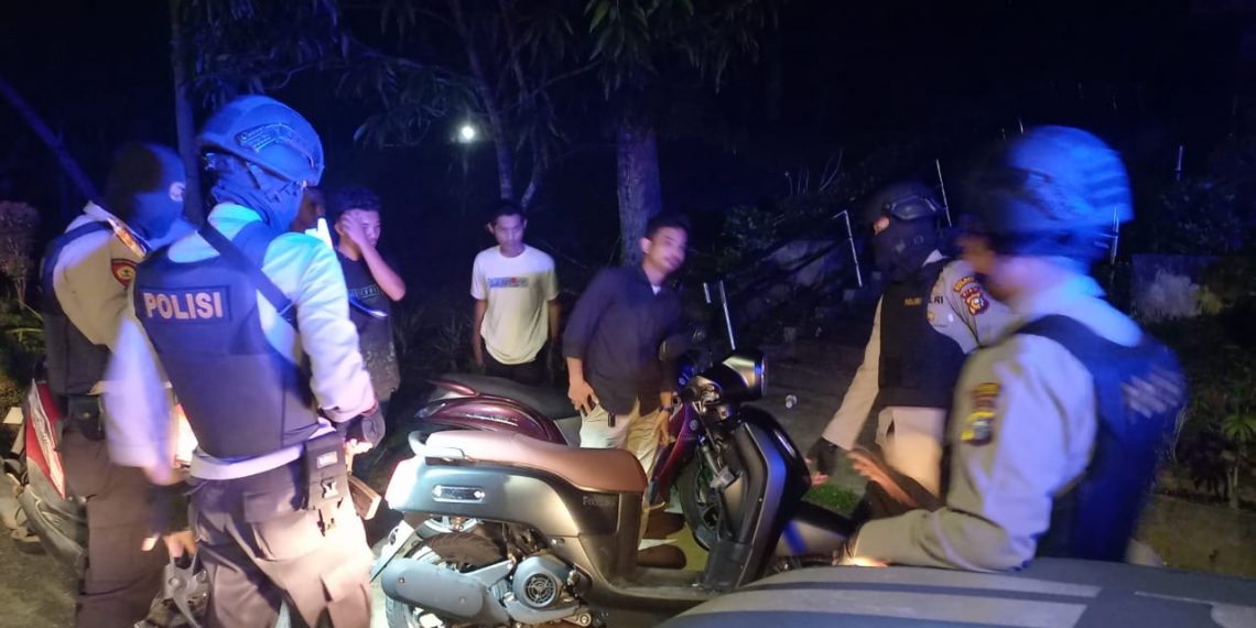 Berikan Rasa Aman dan Nyaman, Team Tembak Polres Kampar Gencar Patroli Malam
