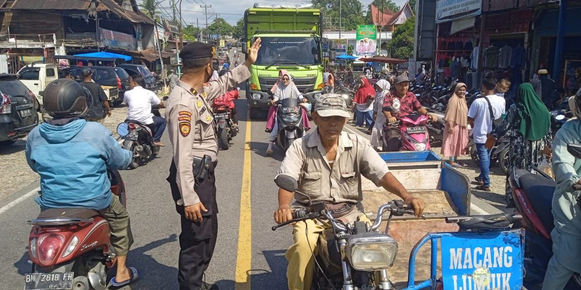 Lagi, Sat Samapta Polres Kampar Laksanakan Patroli dan Turlalin di Pasar Kuok
