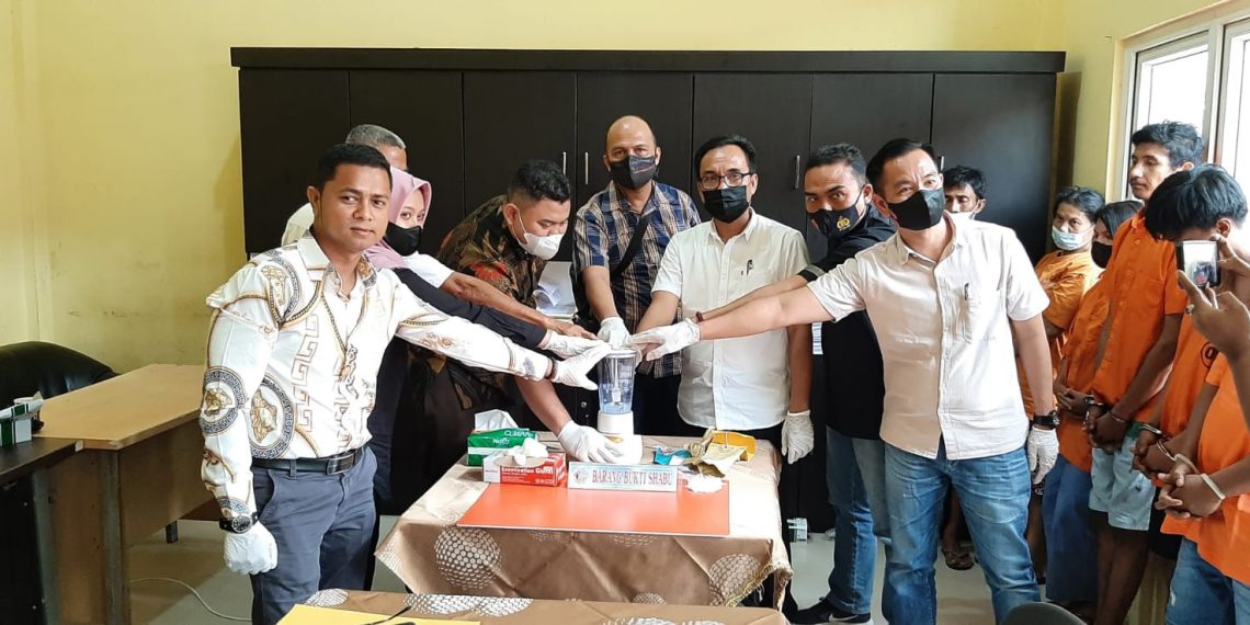 Jajaran Polsek Polres Kampar Memusnakan Banrang Bukti Narkotika Jenis Shabu Seberat 129,15 Gram